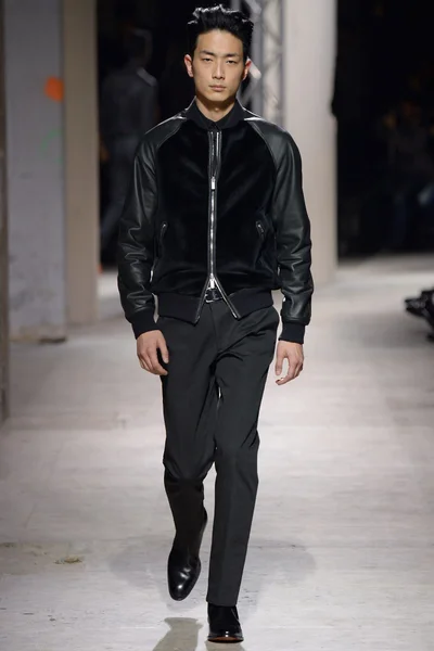 Look 5